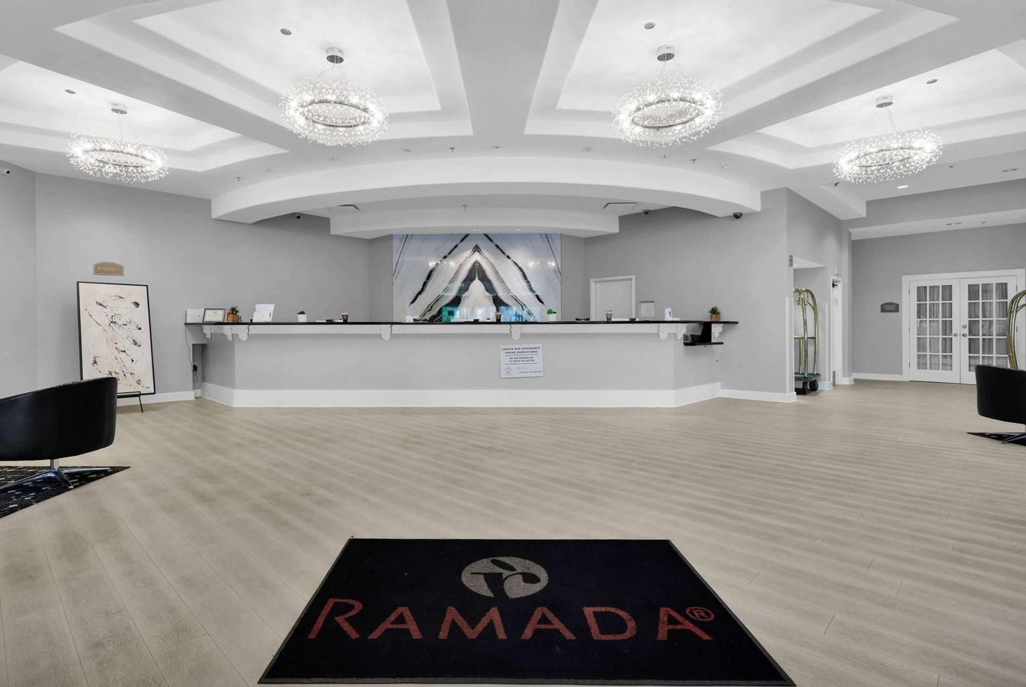 Ramada By Wyndham Jacksonville I-95 By Butler Blvd Екстер'єр фото